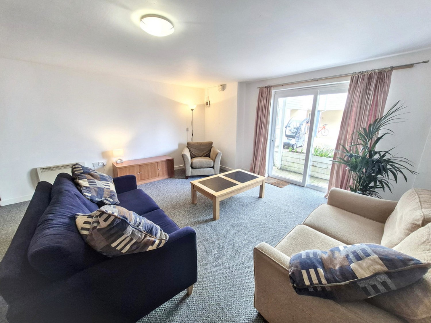 2 bedroom Flat for Sale Wyndham House, College Hill