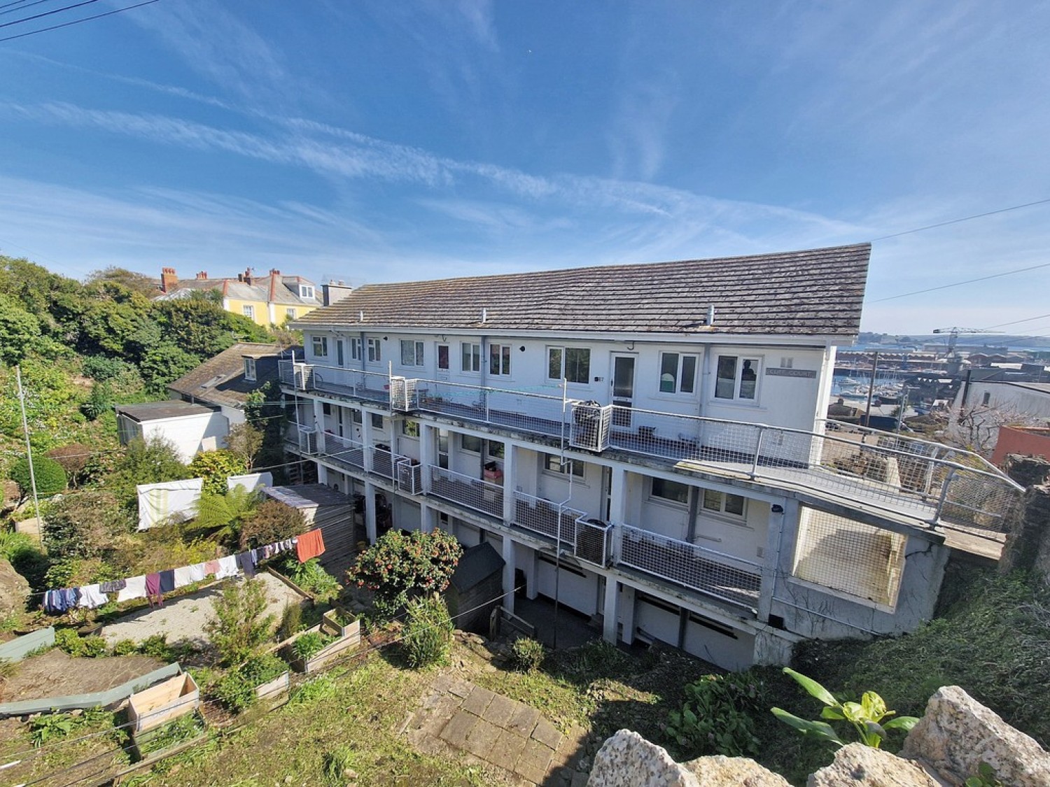Cliff Court, Pikes Hill