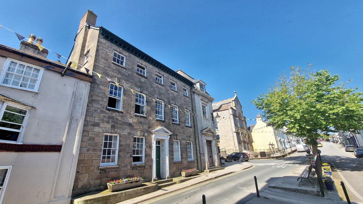 Higher Market Street