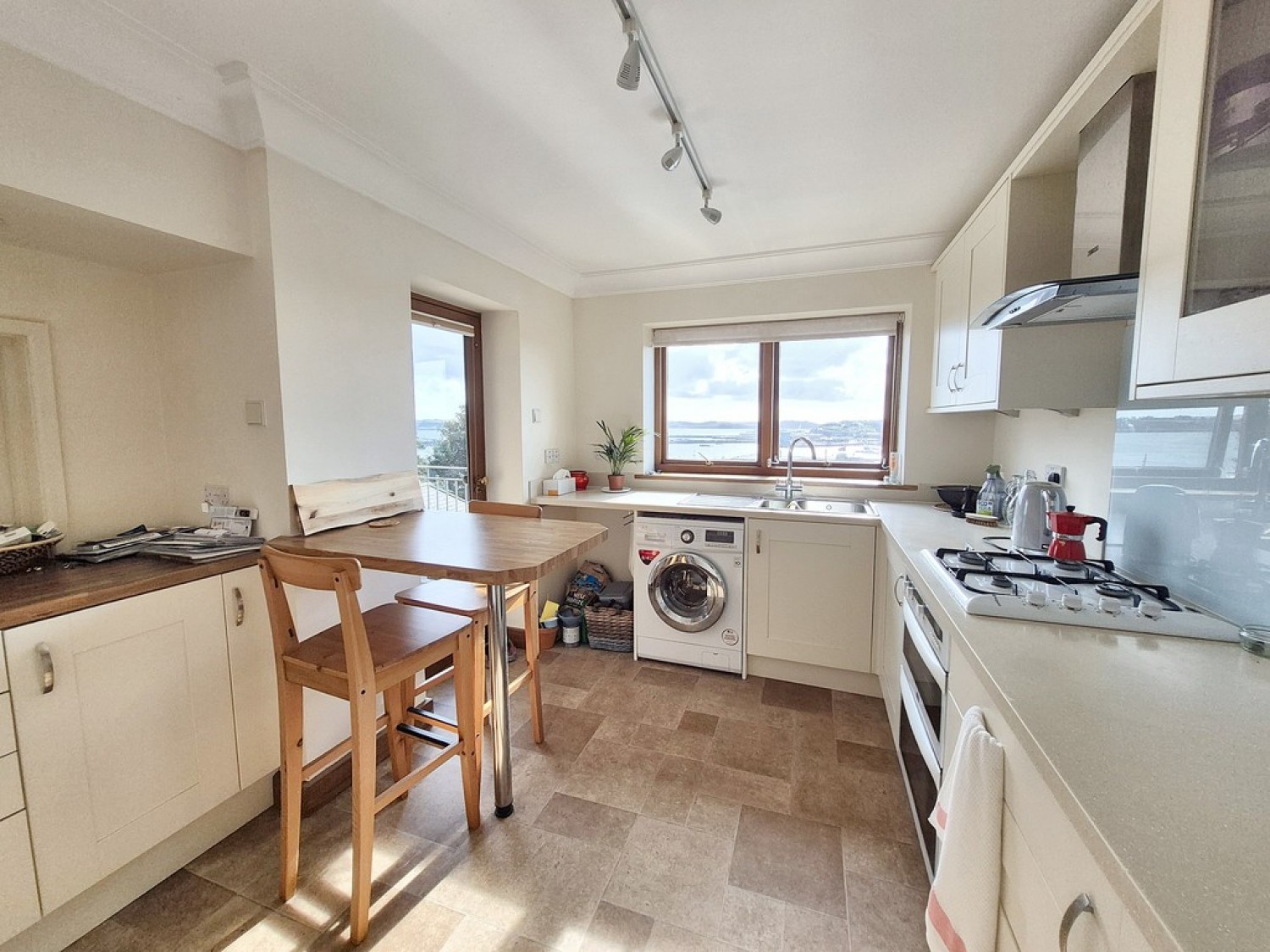 3 bedroom Flat for Sale Trevethan Court
