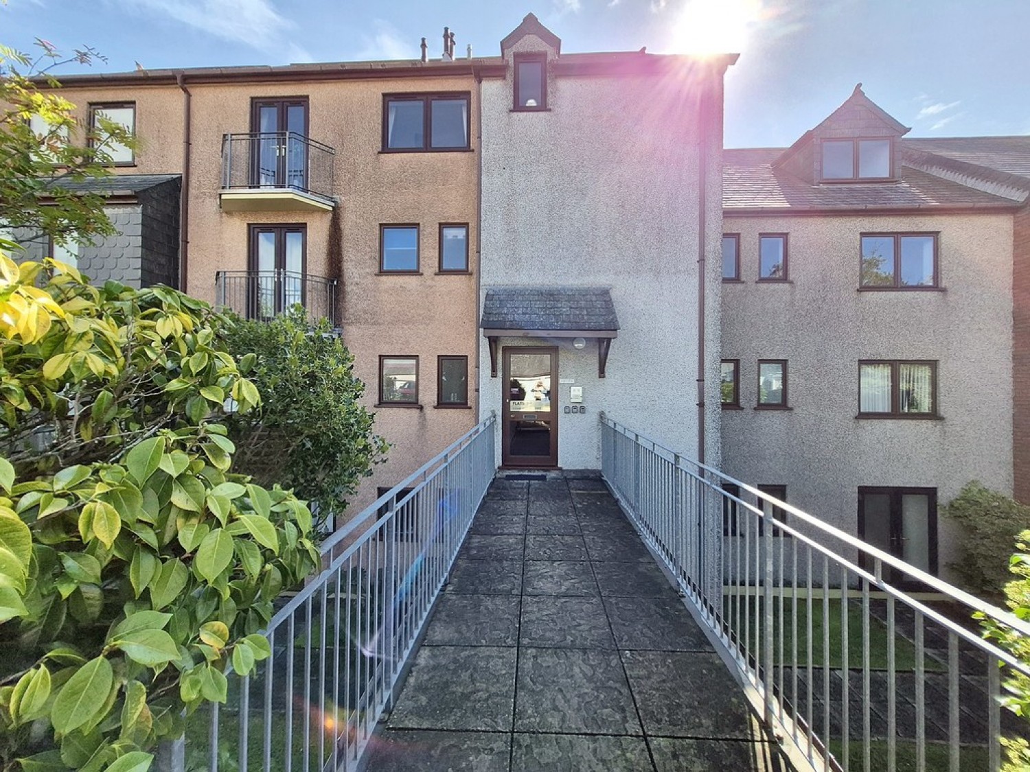 3 bedroom Flat for Sale Trevethan Court