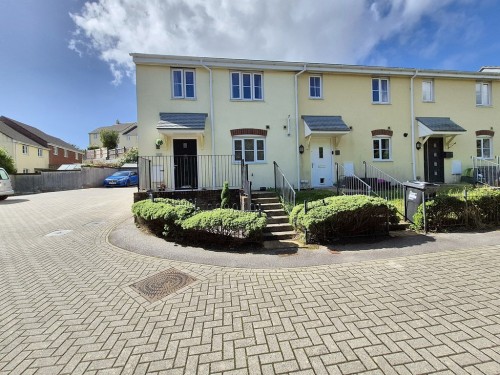 Plover Avenue, Helston