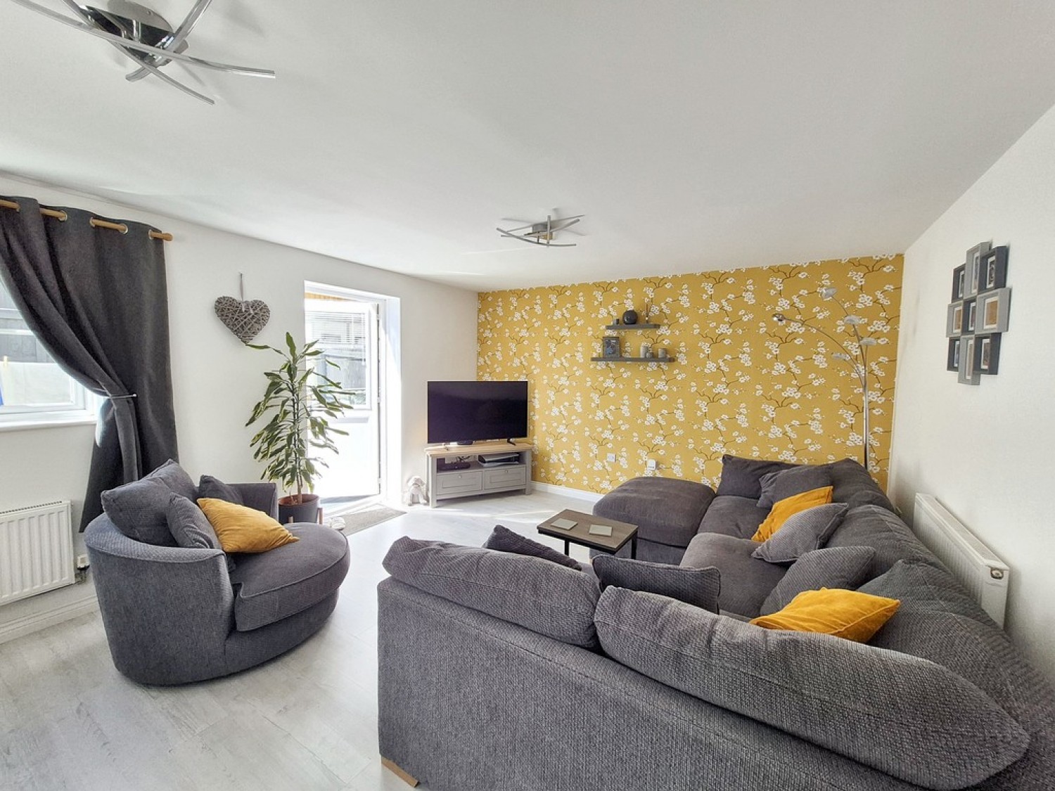 3 bedroom House for Sale Plover Avenue, Helston