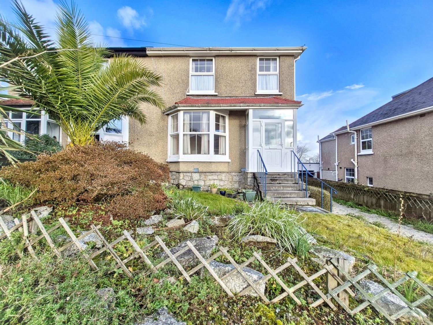 3 bedroom House in Highfield Road