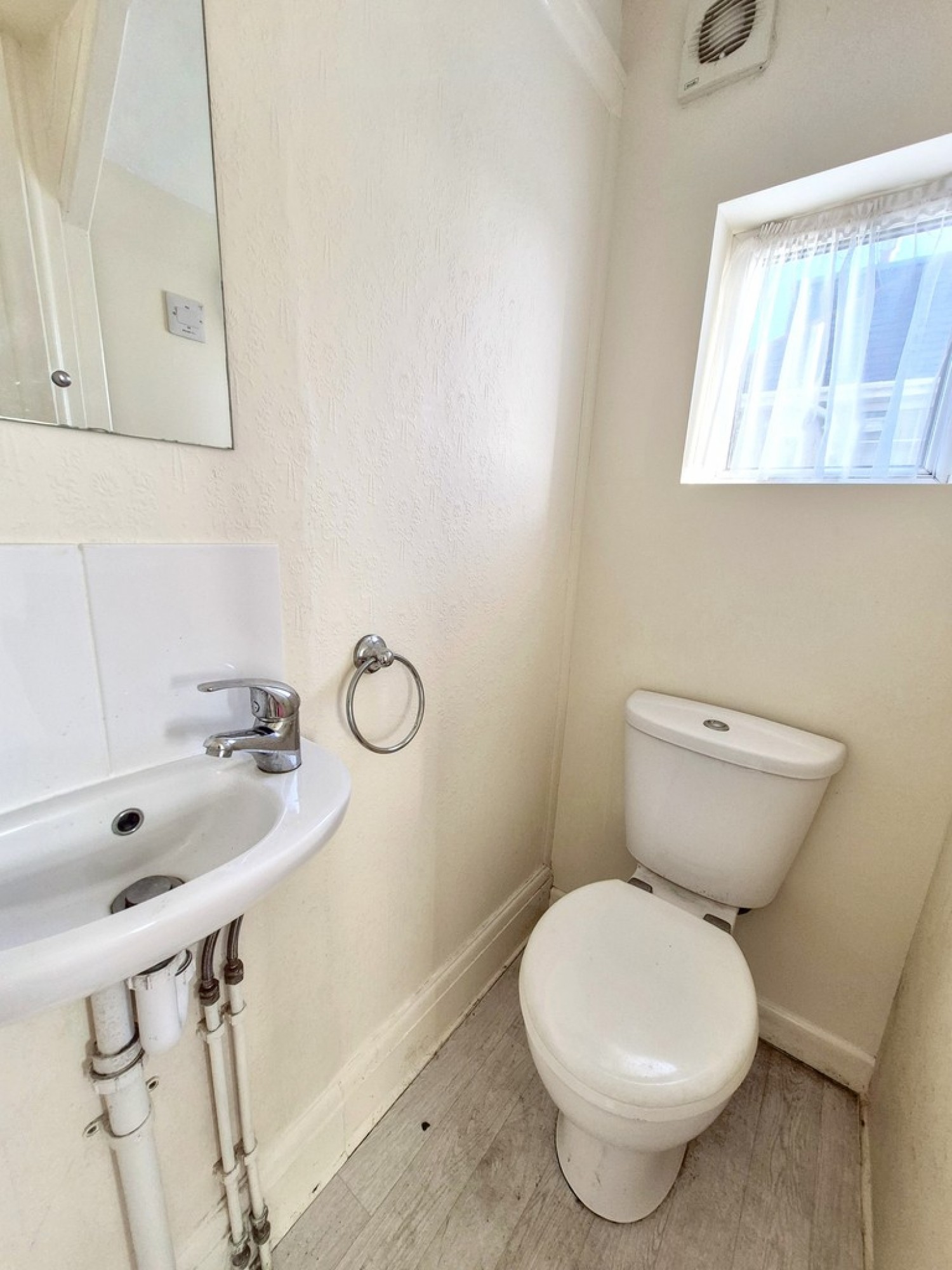 3 bedroom House in Highfield Road