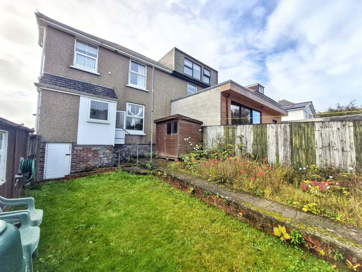 3 bedroom House in Highfield Road