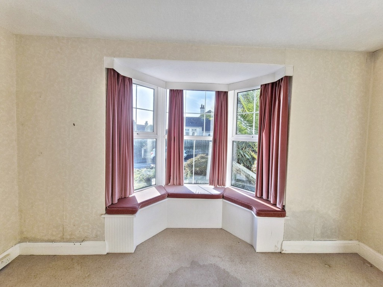 3 bedroom House in Highfield Road