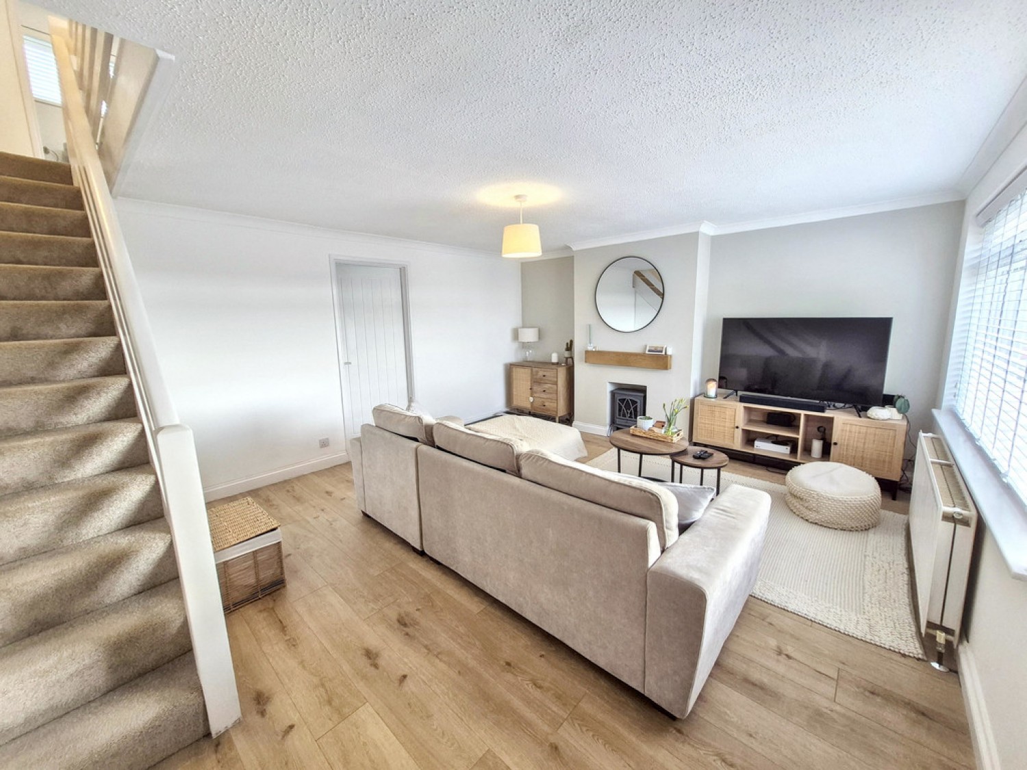 3 bedroom House for Sale Trenance Close