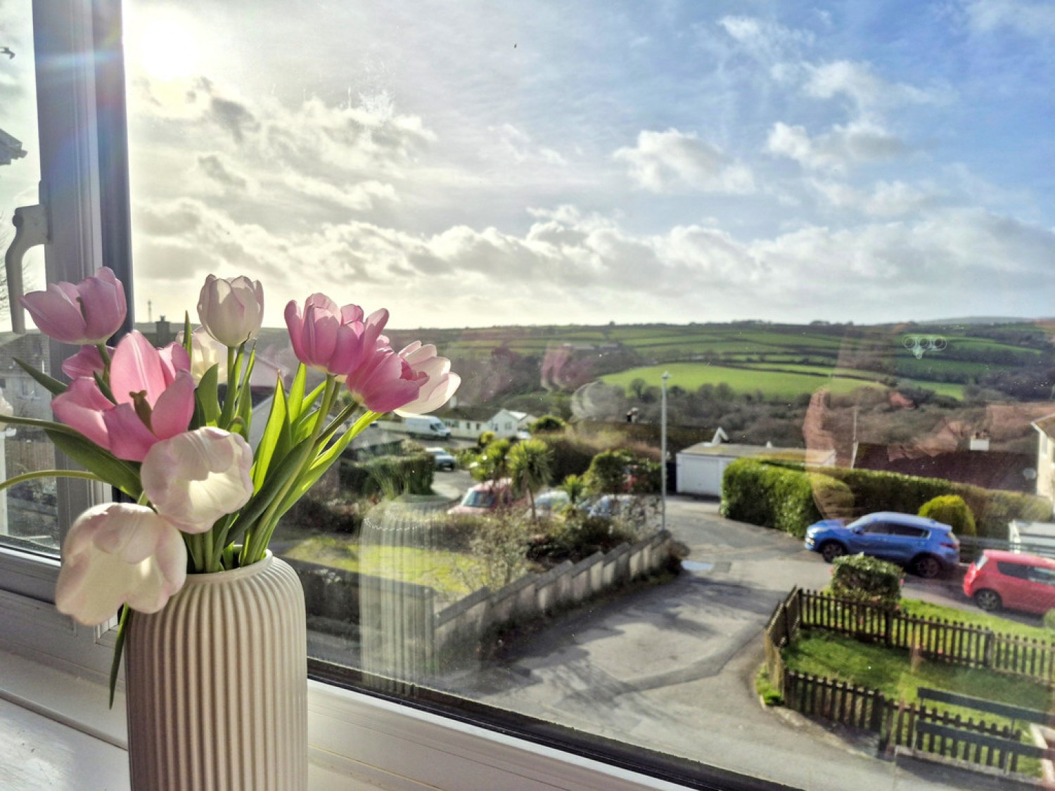 3 bedroom House for Sale Trenance Close