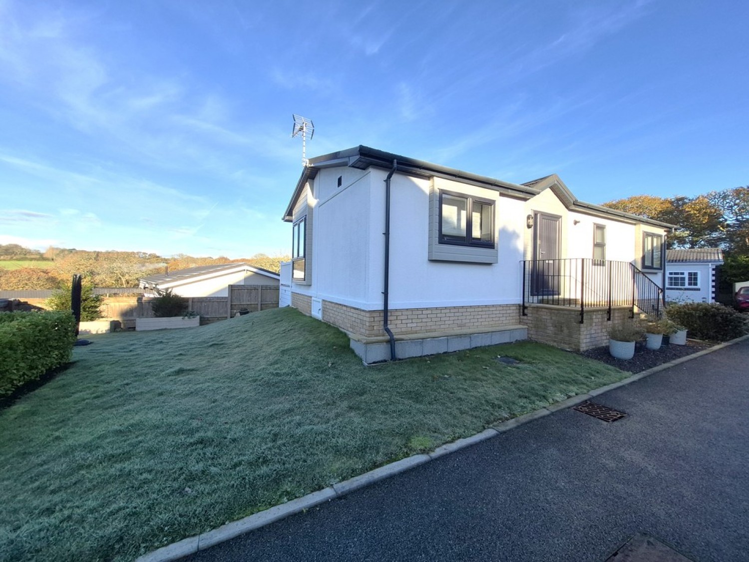 2 bedroom House for Sale Goldenbank