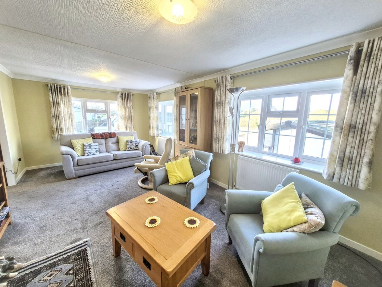 2 bedroom House for Sale Twinbrook Park