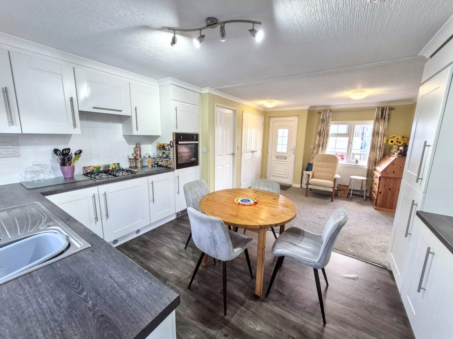 2 bedroom House for Sale Twinbrook Park