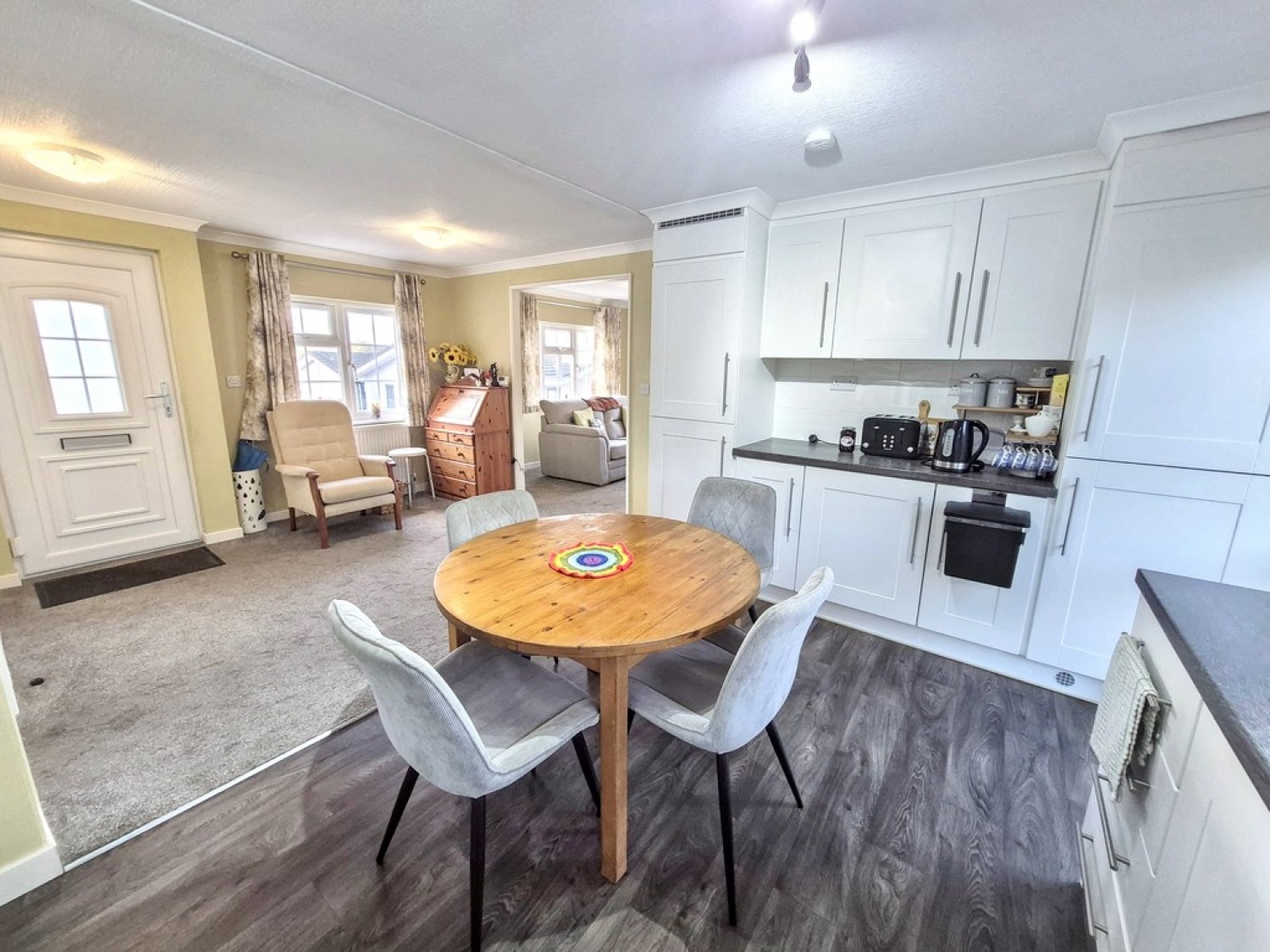 2 bedroom House for Sale Twinbrook Park