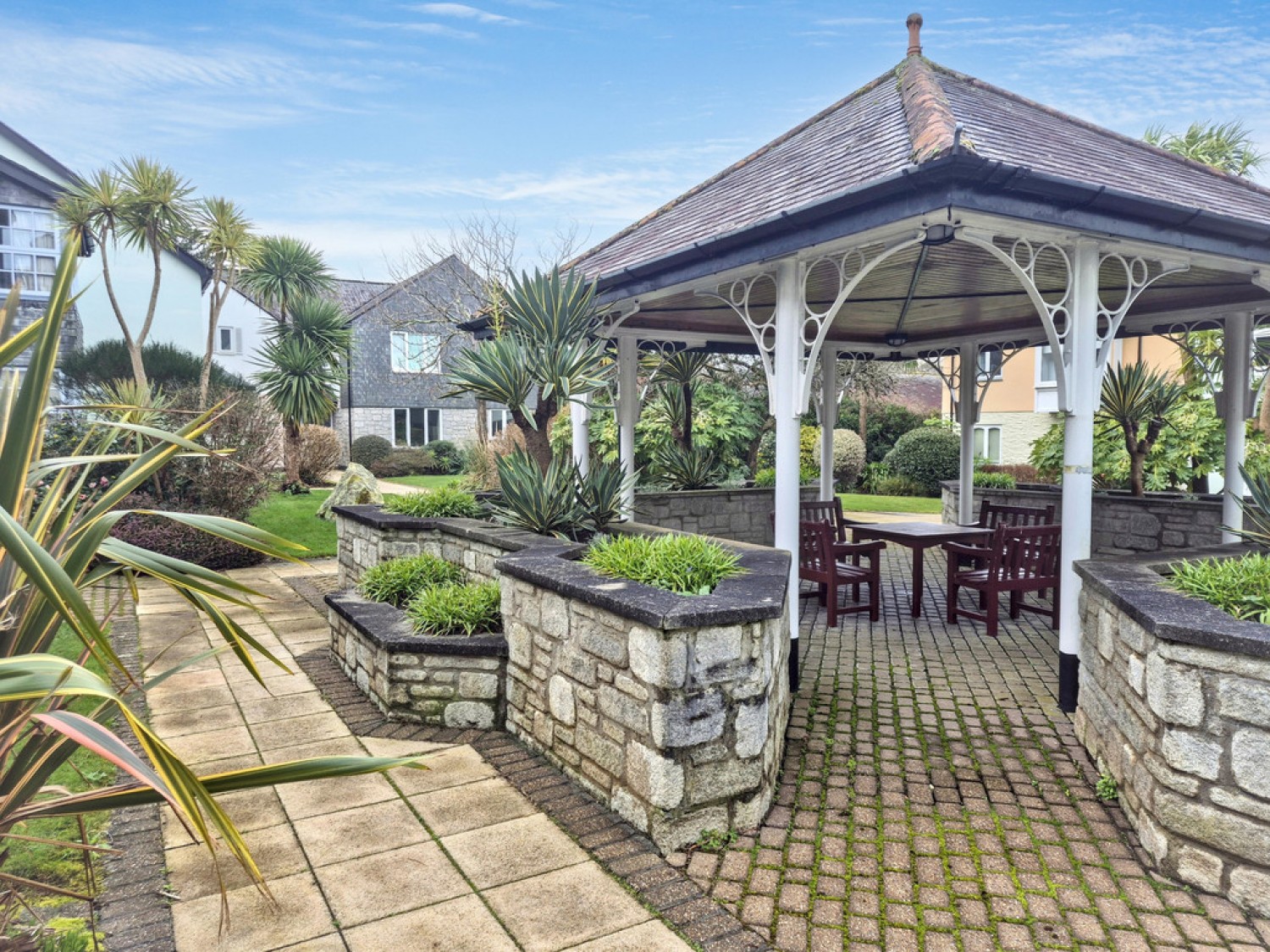 2 bedroom Flat in Tregenna Court, Port Pendennis