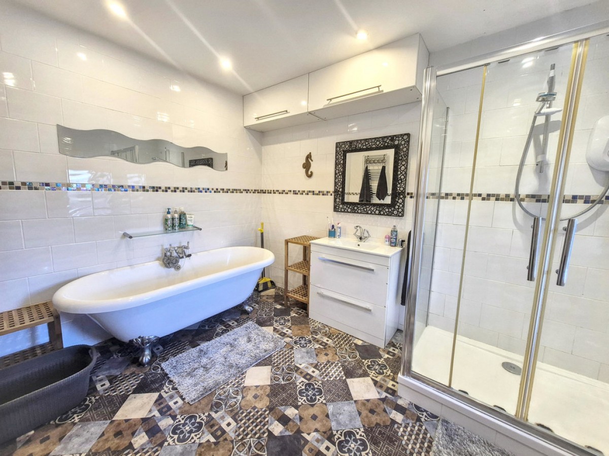 Lestraynes Lane, Rame