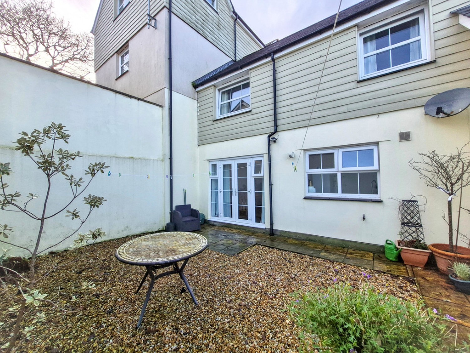 2 bedroom House in Swanpool