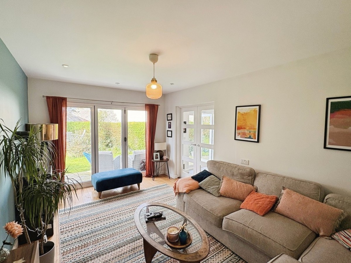 Field Place, Falmouth