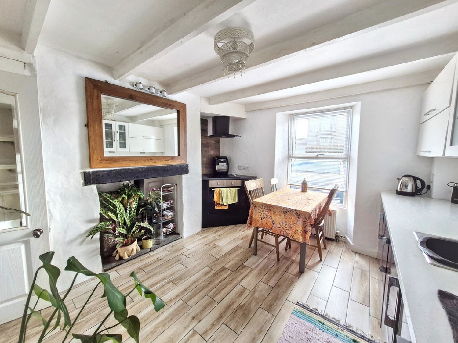 2 bedroom House in Dolcoath Road