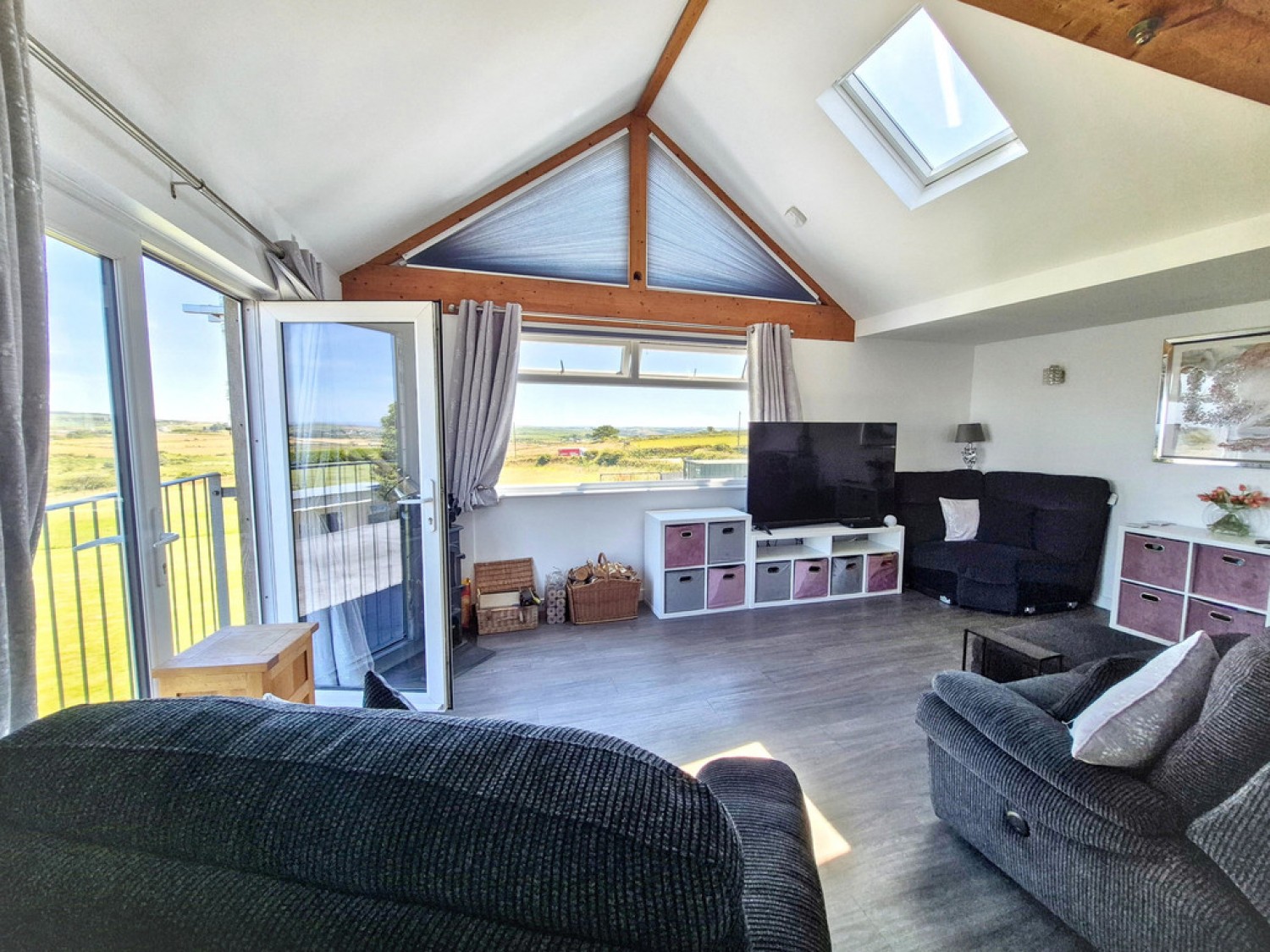5 bedroom House for Sale Croft Mitchell