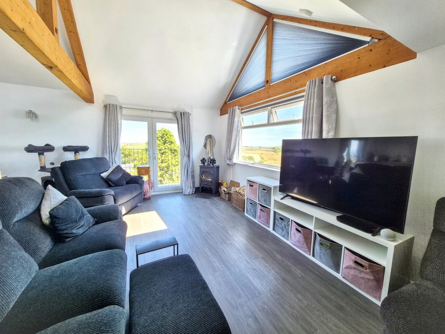 5 bedroom House for Sale Croft Mitchell