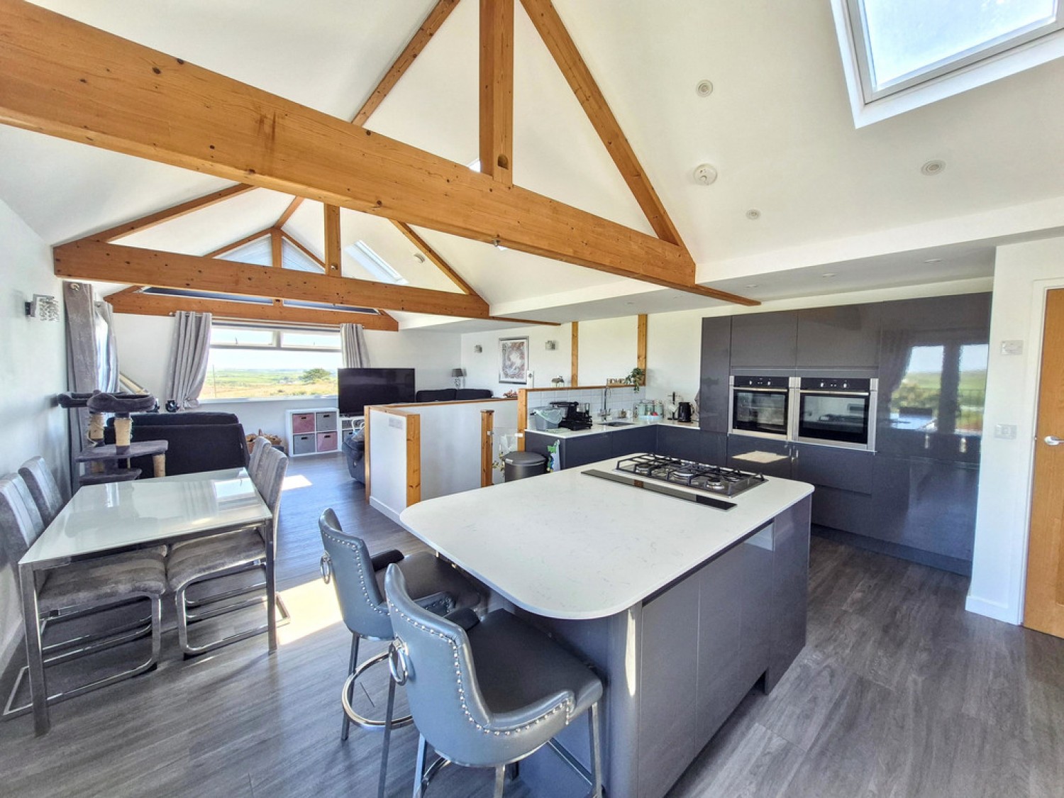 5 bedroom House for Sale Croft Mitchell