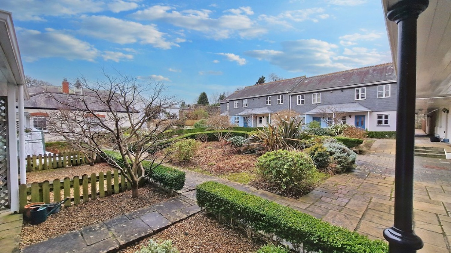 2 bedroom Flat for Sale The Walled Garden