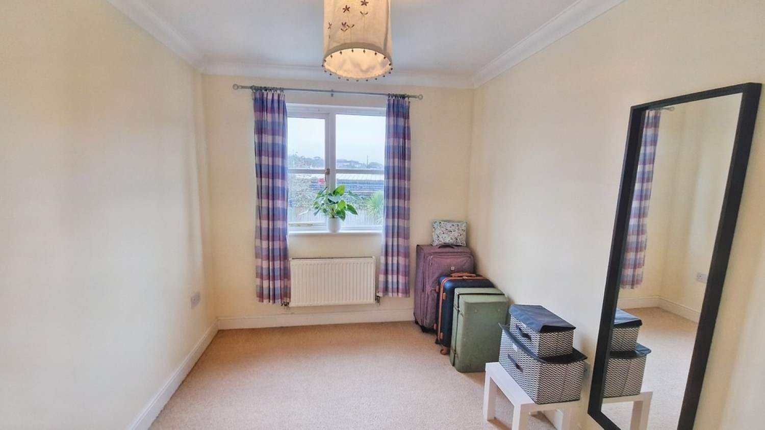 2 bedroom Flat for Sale The Walled Garden