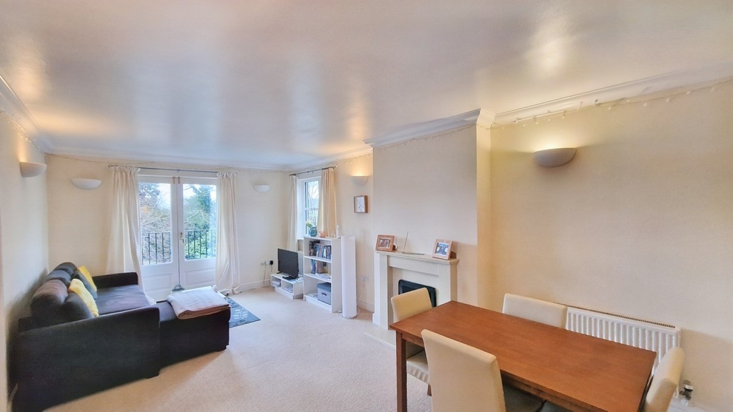 2 bedroom Flat for Sale The Walled Garden