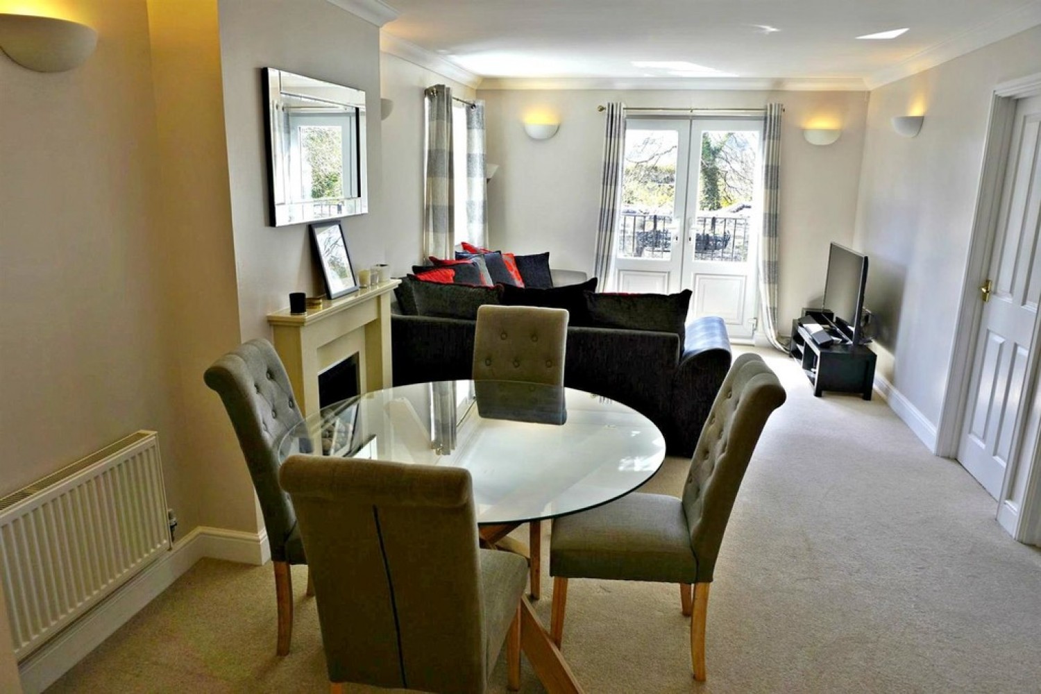 2 bedroom Flat for Sale The Walled Garden