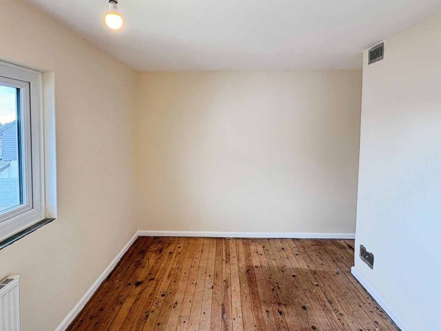 3 bedroom House for Letting Rosewarne Close, Camborne