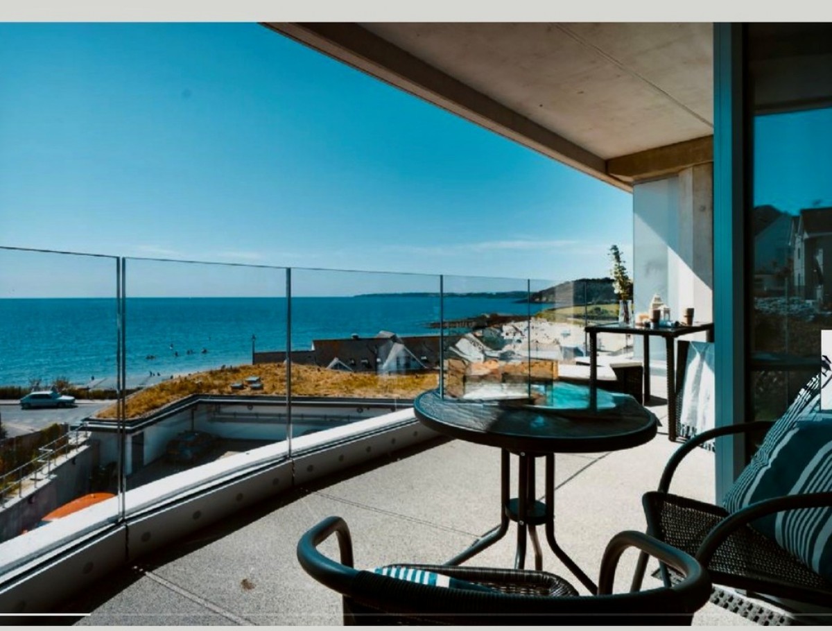 Cliff Road , Falmouth