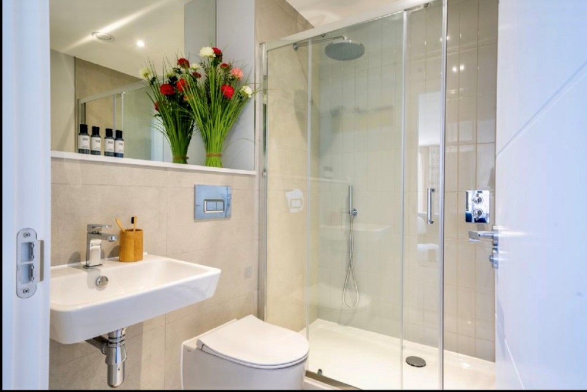 Cliff Road , Falmouth