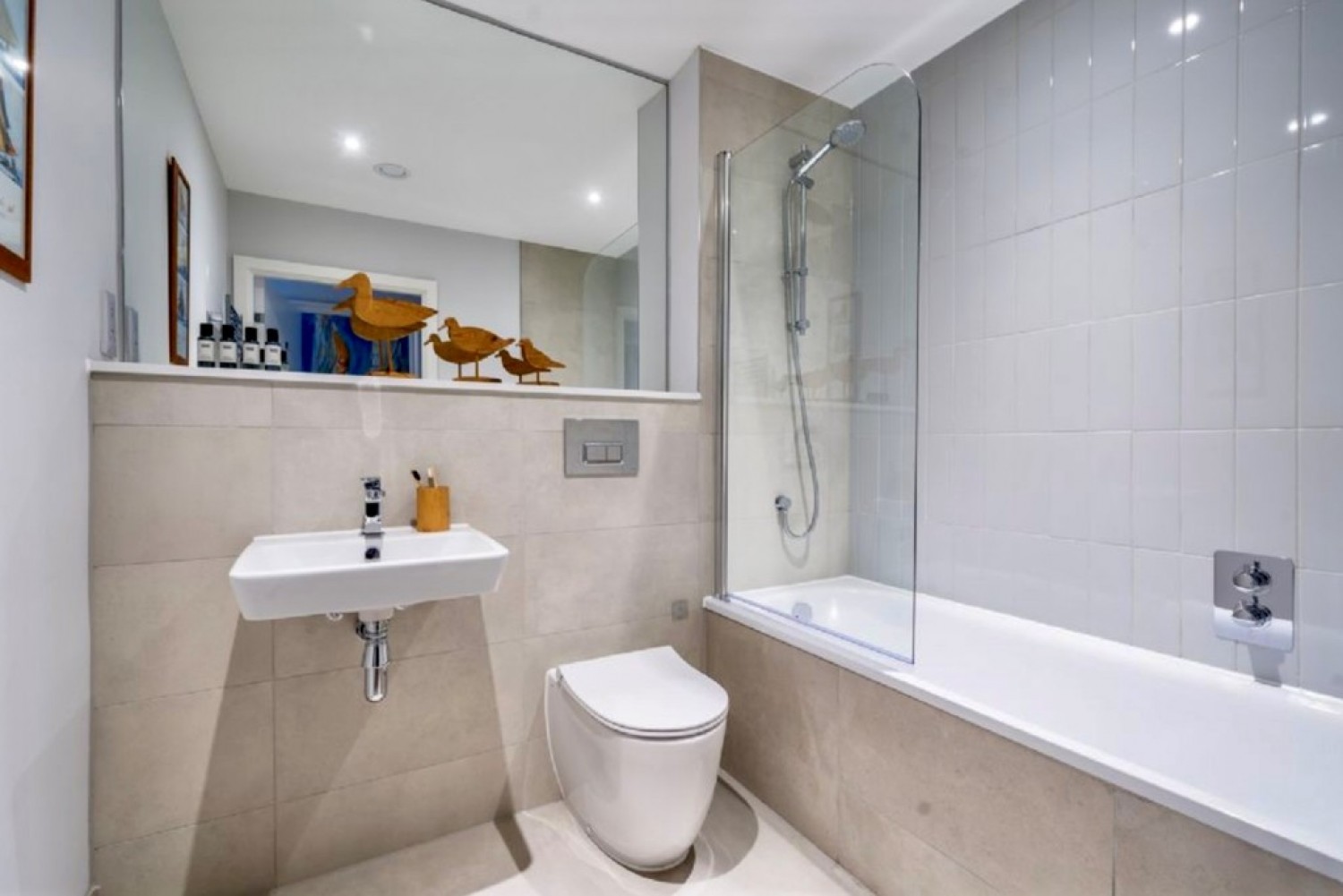 3 bedroom Flat for Letting Cliff Road , Falmouth