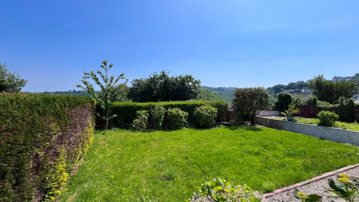 Saracen Way, Penryn