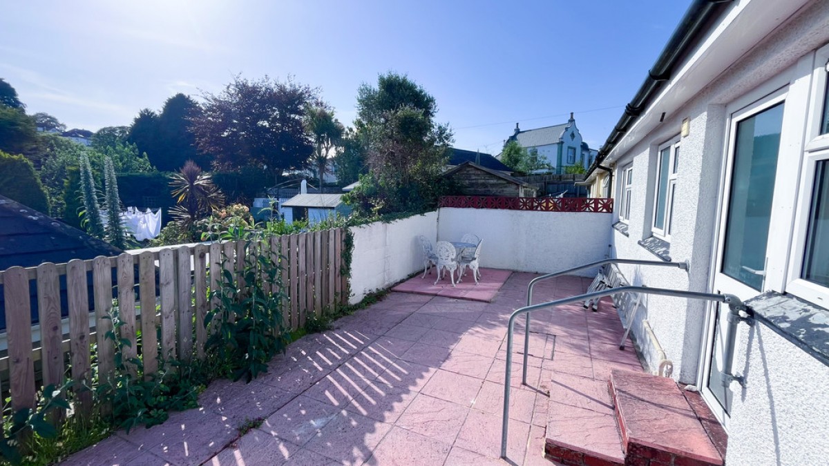 Saracen Way, Penryn