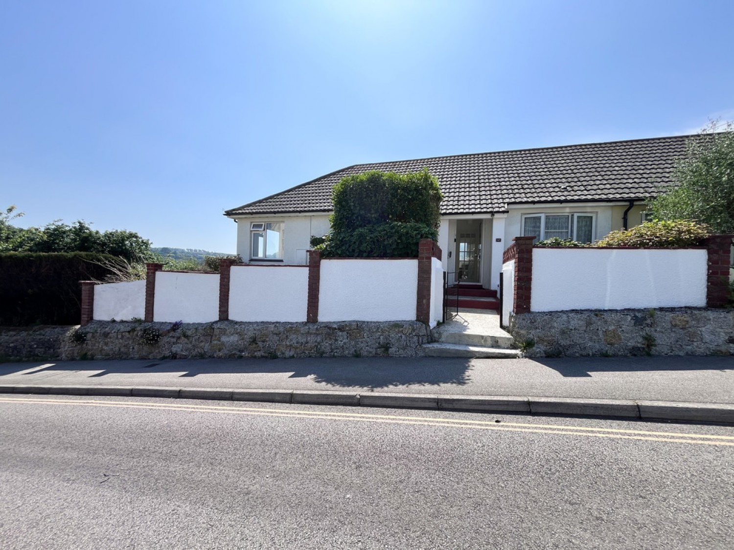 2 bedroom Bungalow for Sale Saracen Way, Penryn