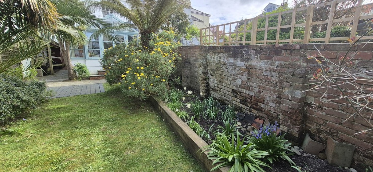 4 bedroom House for Sale Marlborough Road