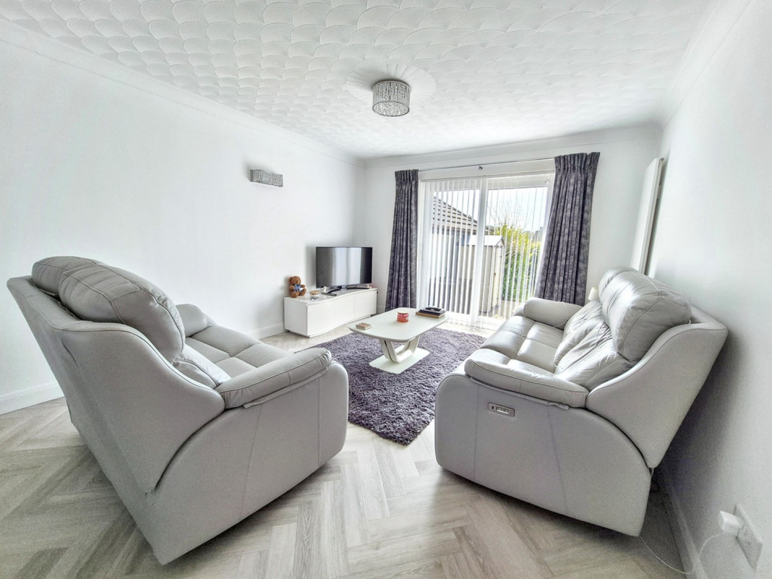 3 bedroom Bungalow for Sale Cogos Park, Mylor Bridge