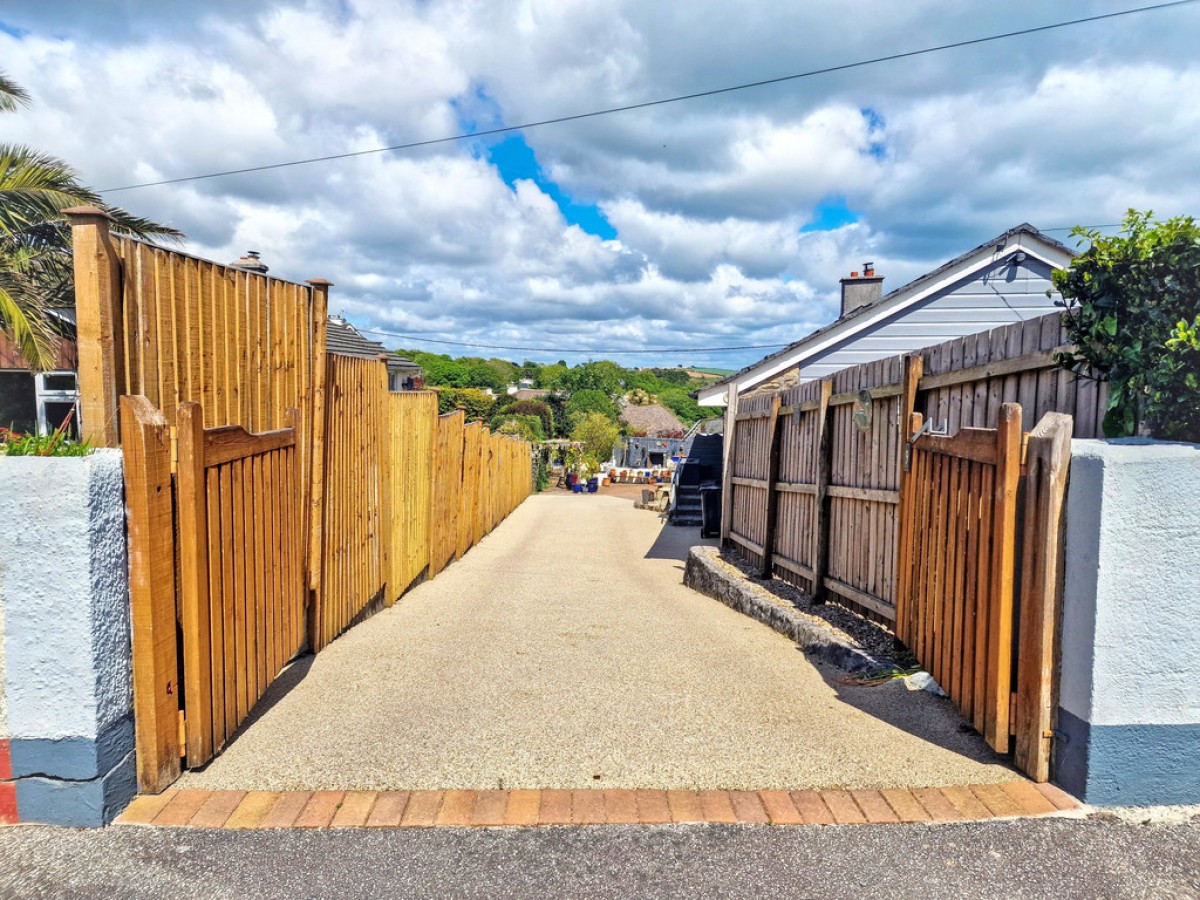 Carlidnack Close