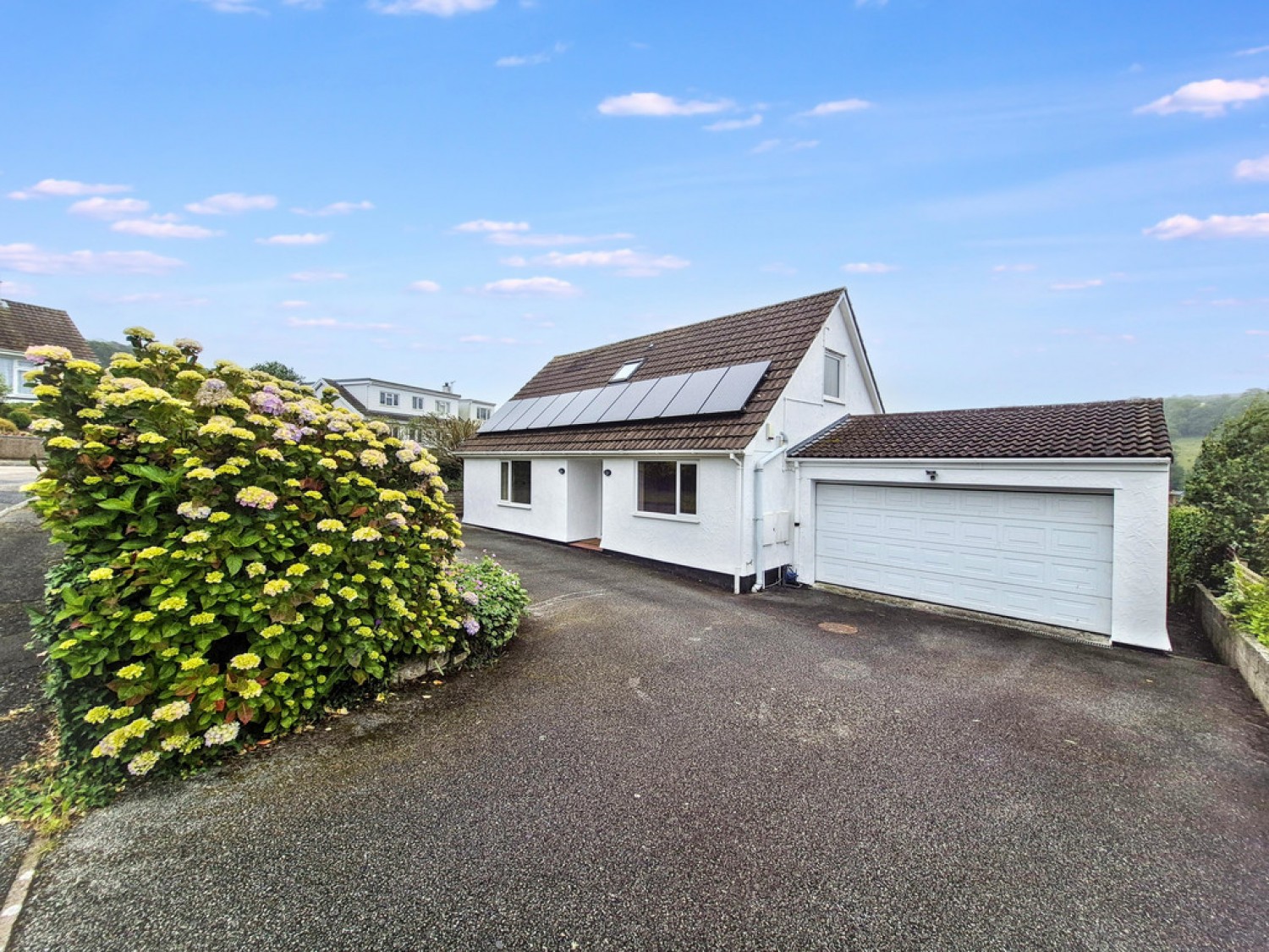 4 bedroom Bungalow for Sale Park Crescent
