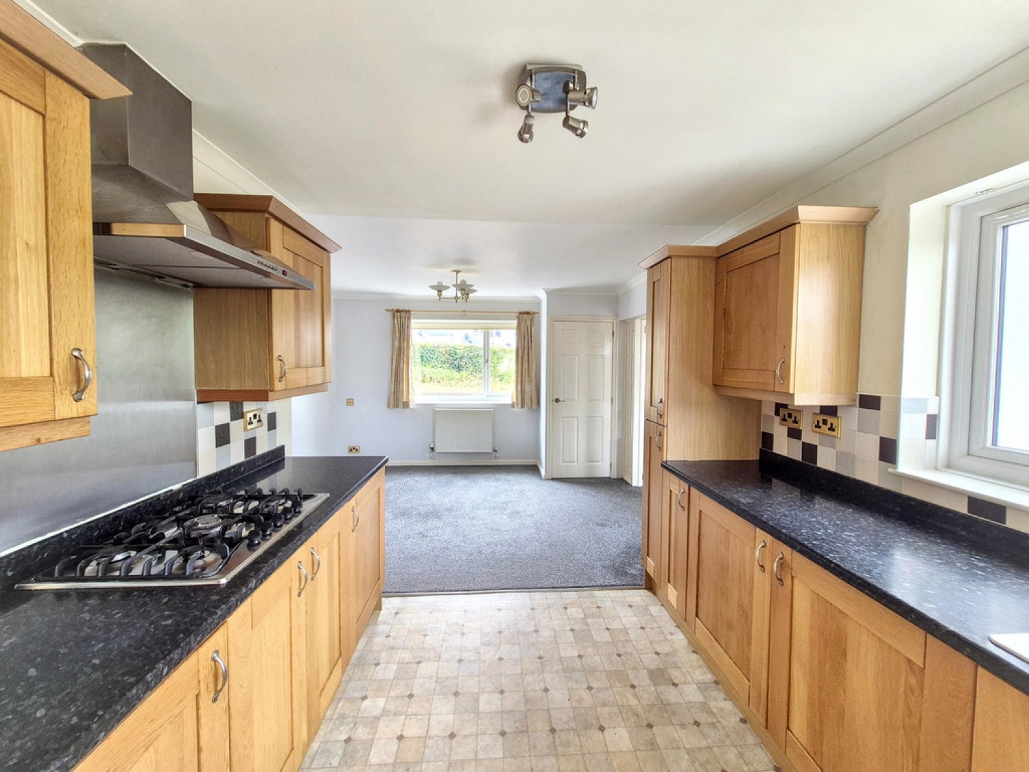 4 bedroom Bungalow for Sale Park Crescent