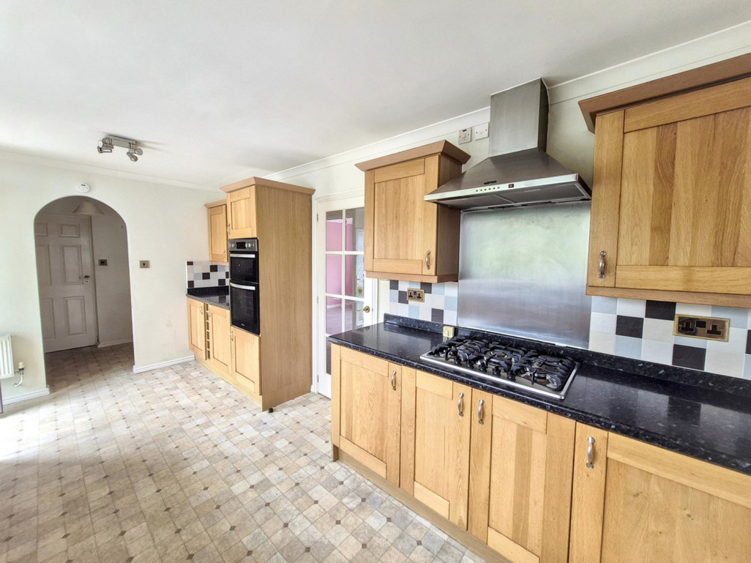 4 bedroom Bungalow for Sale Park Crescent