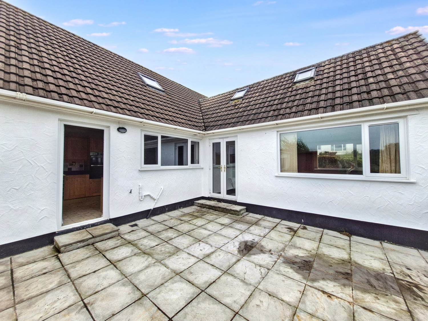 4 bedroom Bungalow for Sale Park Crescent