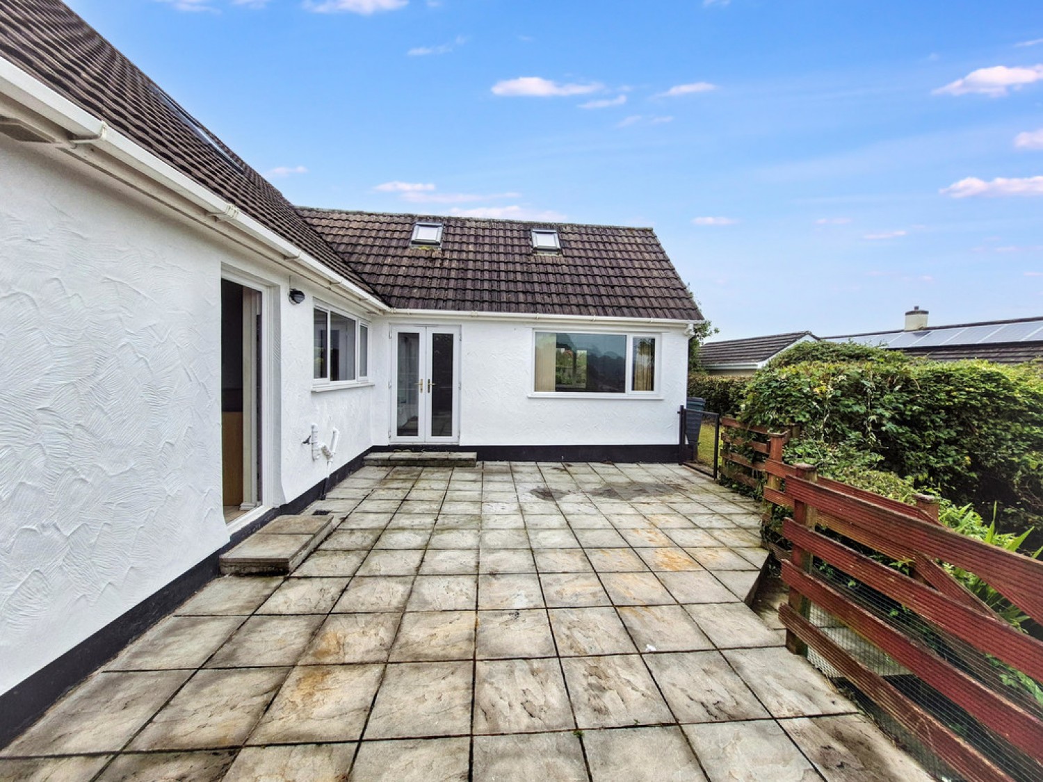 4 bedroom Bungalow for Sale Park Crescent