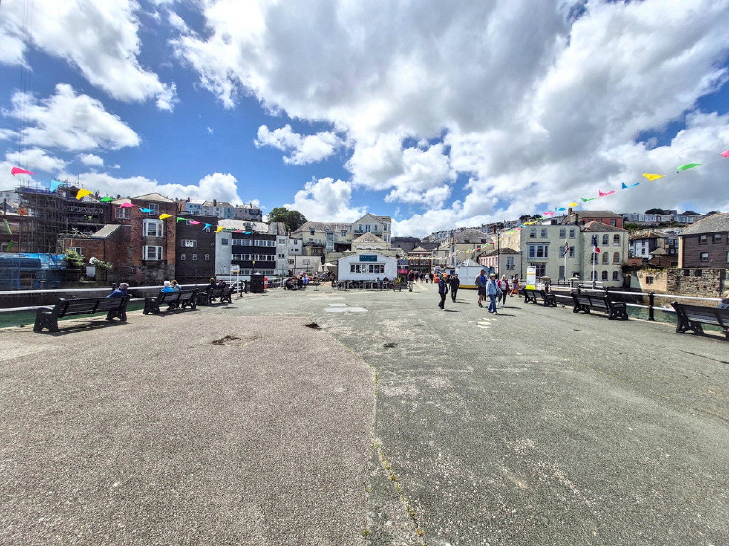 1 bedroom Flat for Sale Prince Of Wales Pier, Falmouth, Cornwall