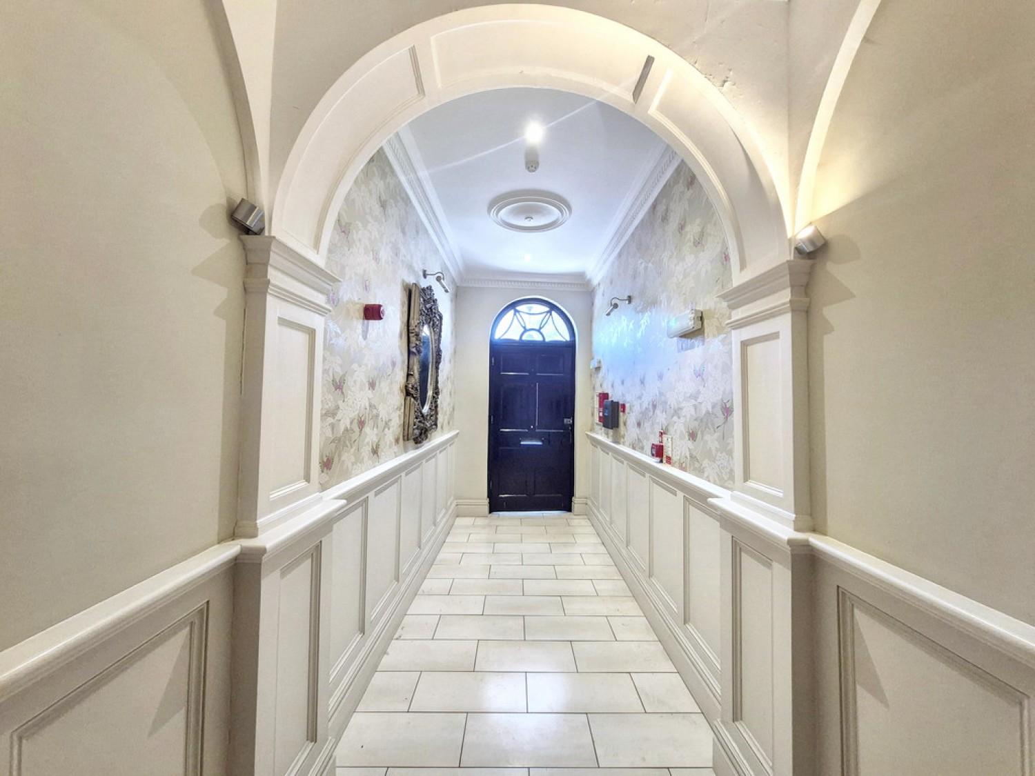 2 bedroom Flat for Sale The Willows, Church Street