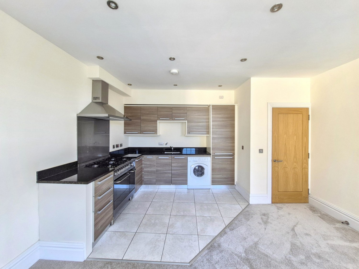 2 bedroom Flat for Sale The Willows, Church Street