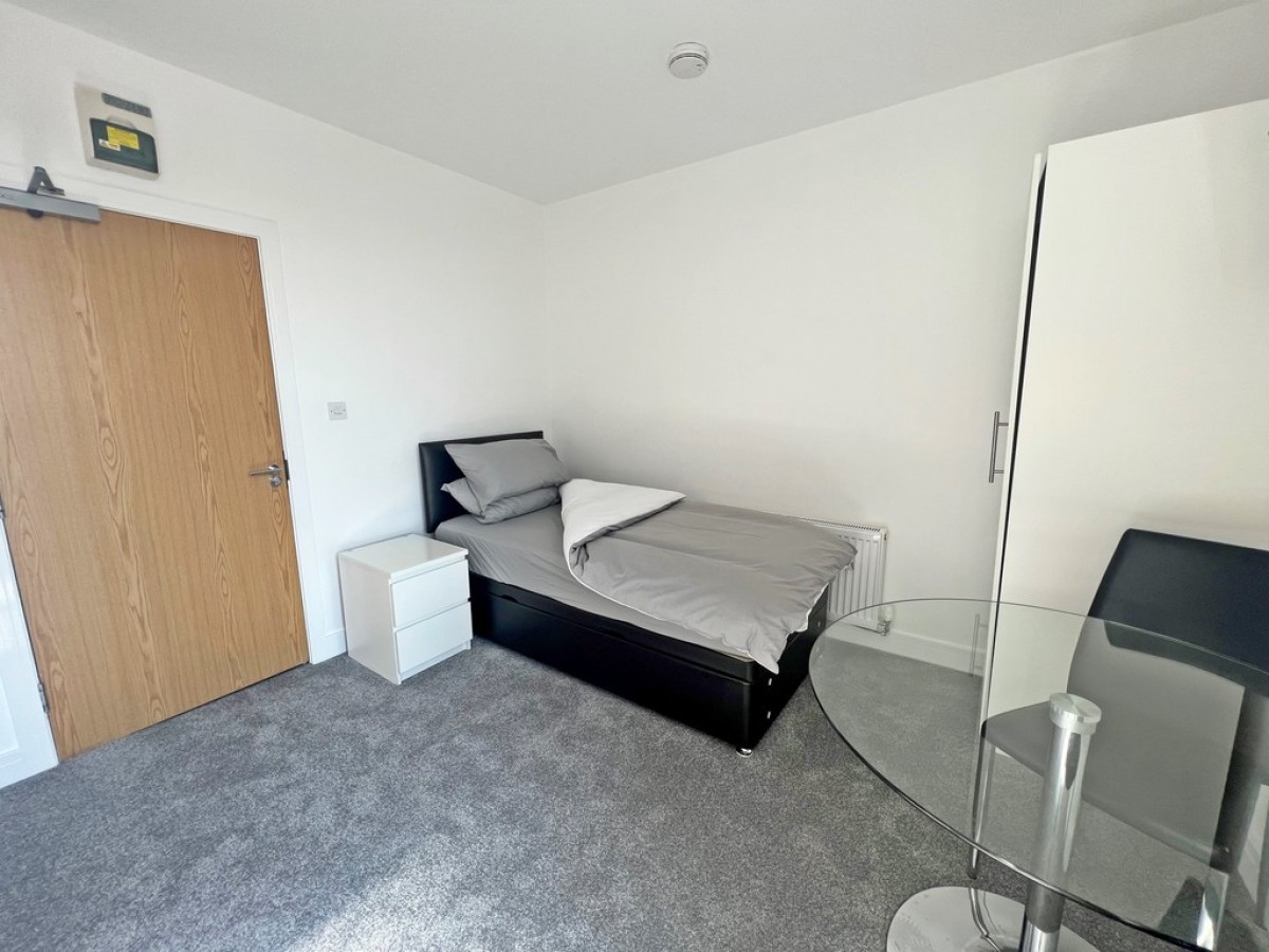 Studio, Victoria Road, Widnes
