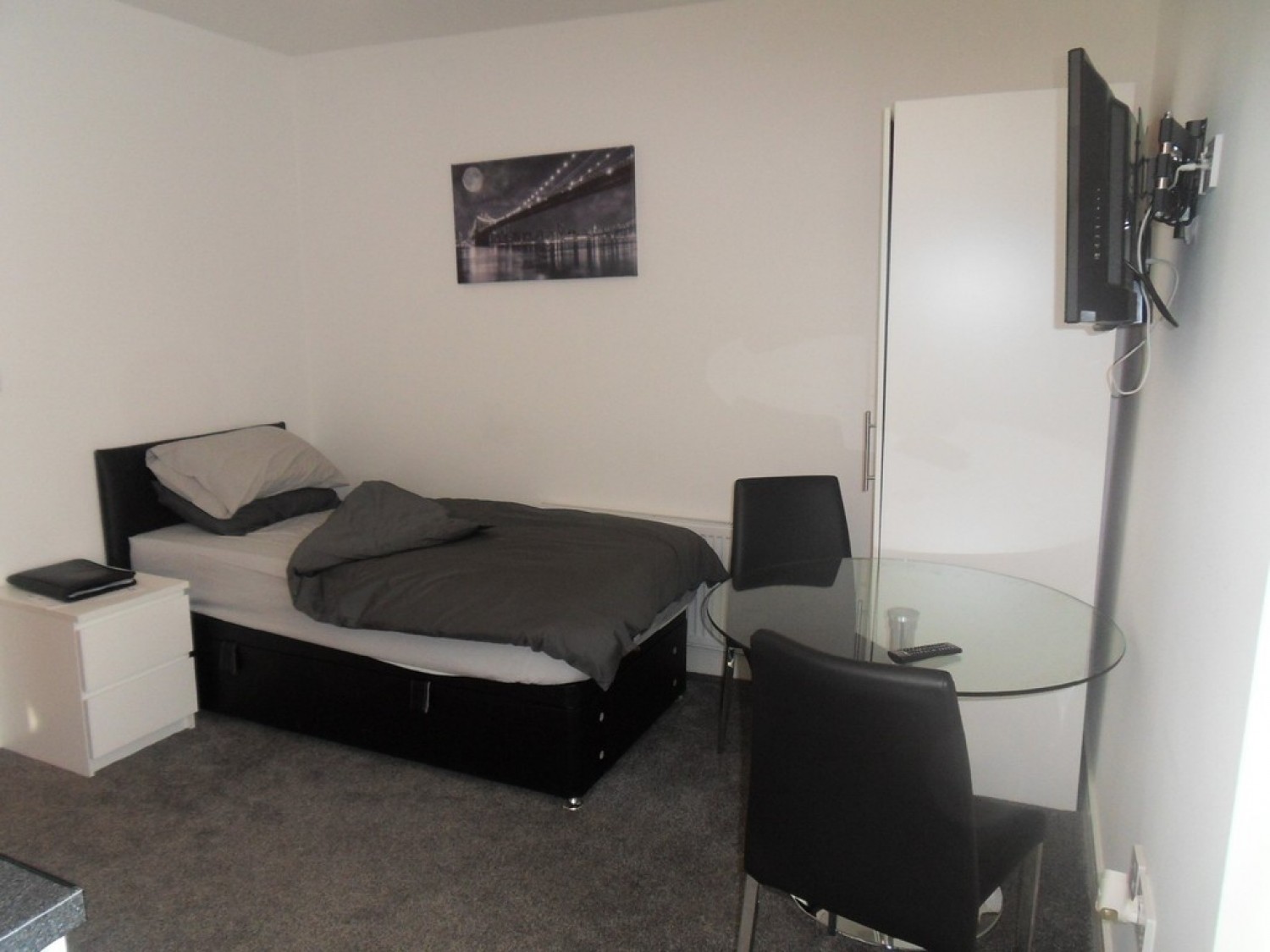 Studio, Victoria Road, Widnes