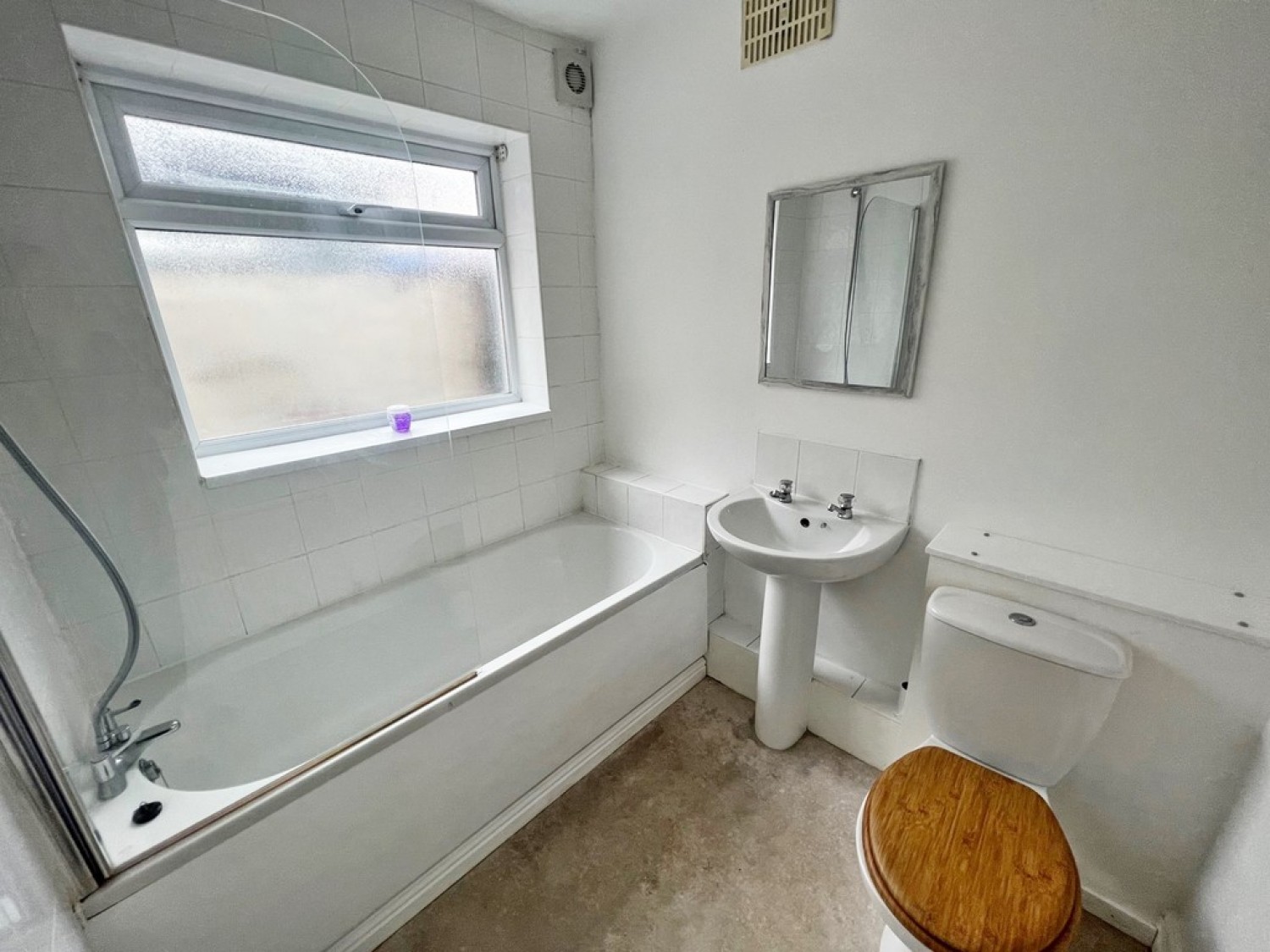 2 bedroom House for Letting Bower Street, Widnes